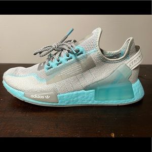 Mens Adidas NMB_R1 V2